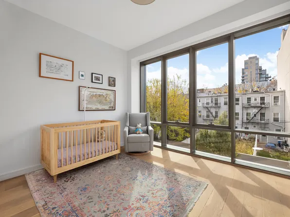 138 North Tenth Street image 10 of 14