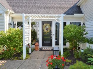 275 Tinkers Trl, Aurora, OH 44202