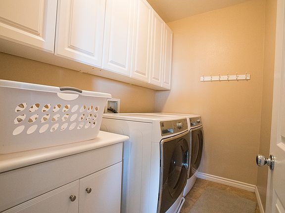 5th image of 45244 Laurel Glen Cir