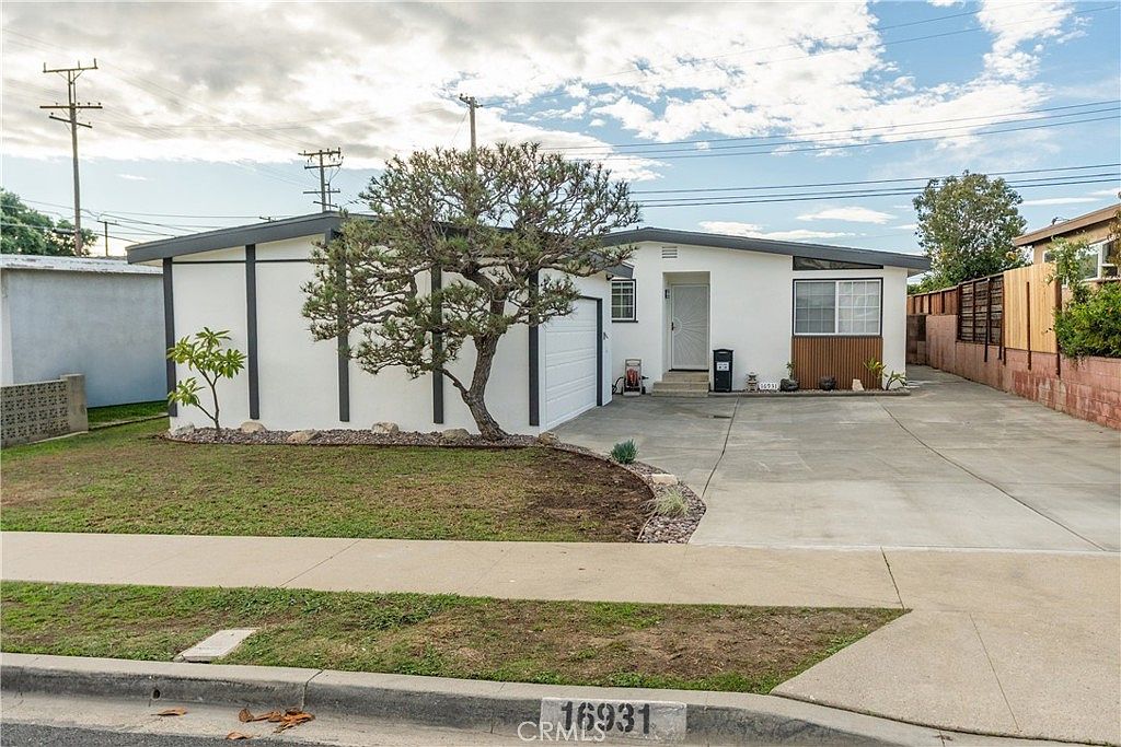 16931 S Raymond Ave, Gardena, CA 90247 | Zillow