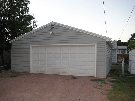 Insulated oversized 2 car garage