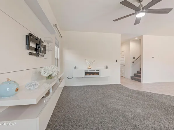 9265 W Tenaza Ln, Marana, AZ 85653