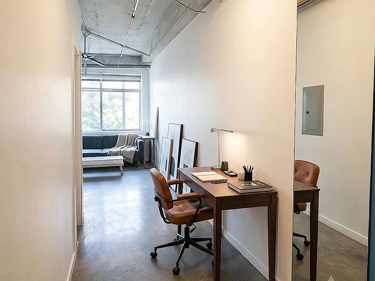1001 Belleview St #202 — Photo 5