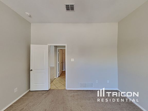 5th image of 312 Sardius Blvd