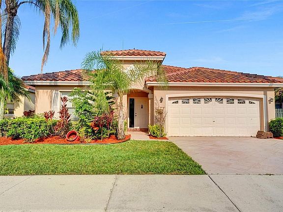 3rd image of 500 NW 166th Avenue