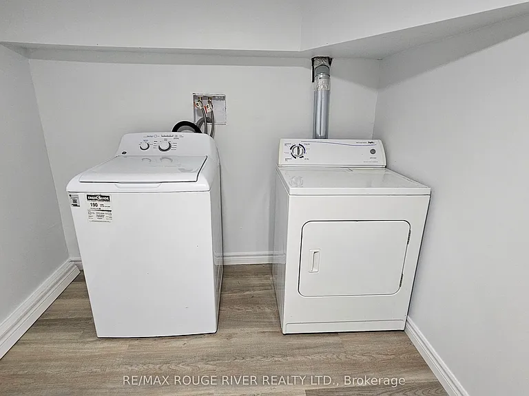 332 Rosedale Dr — Photo 15