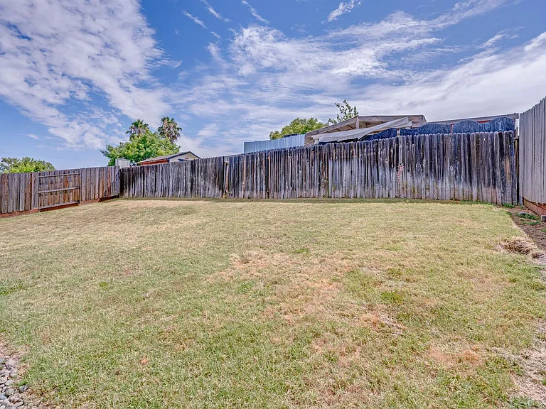 8338 Willow Tree Way — Photo 35