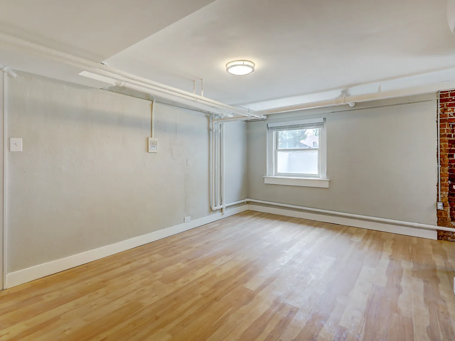 Studio, 400 sqft, $1,150 — Photo 3