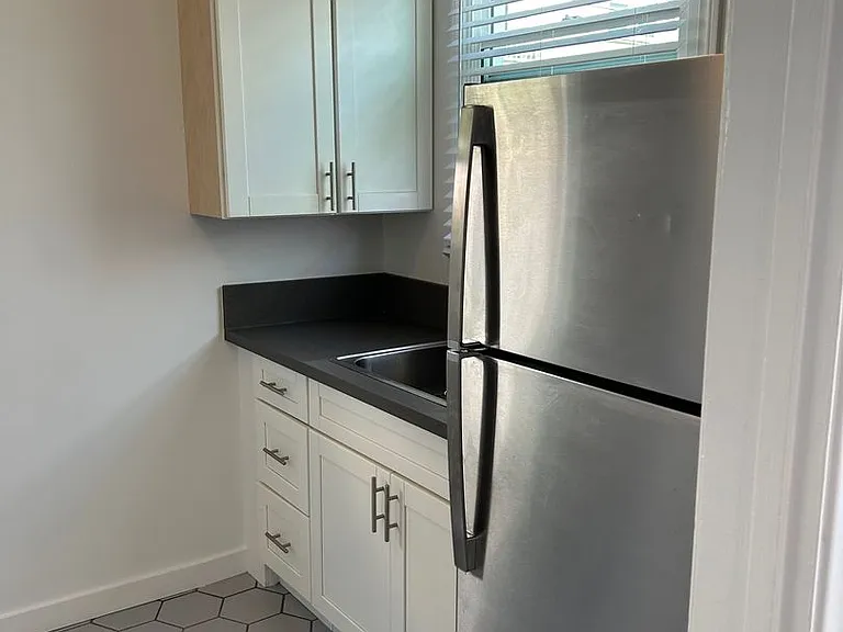 845 S Normandie Ave — Photo 15