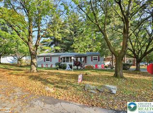 8701 Evergreen Cir, Breinigsville, PA 18031