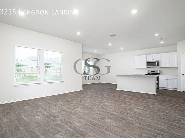 23215 Langdon Lndg — Photo 4