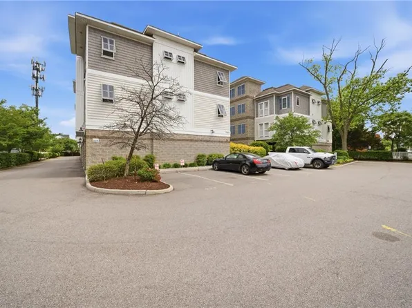 7922 Shore Dr Unit 219, Norfolk, VA 23518