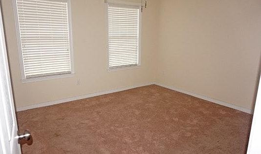 Master Bedroom w/Full Bath