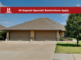 11205 Coachmans Rd, Yukon, OK 73099