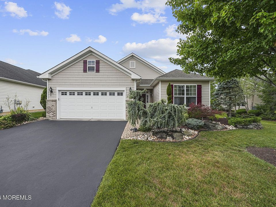 1st image of 194 Wintergreen Drive