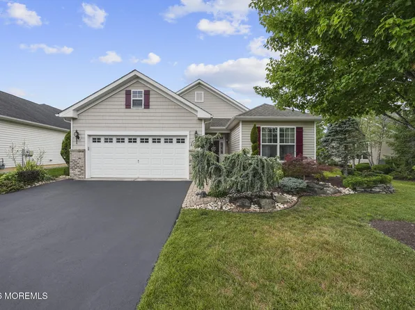 194 Wintergreen Drive, Manalapan, NJ 07726