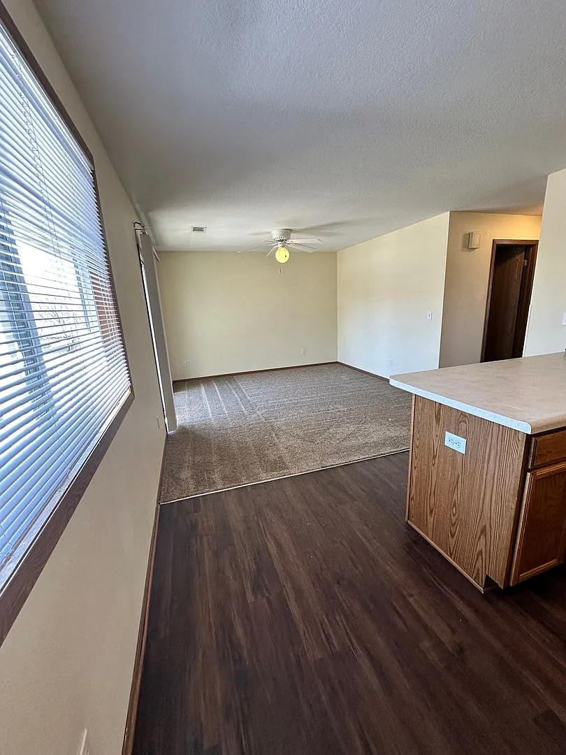 204 Jewel Drive — Photo 3