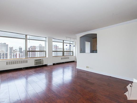 3rd image of 1455 N Sandburg Ter APT 2304