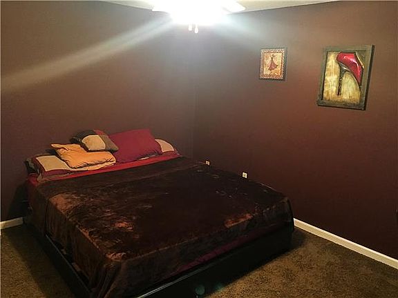4th image of 2447 Laredo Ct