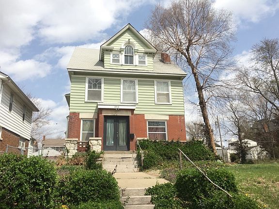 5th image of 2816 E 7th St