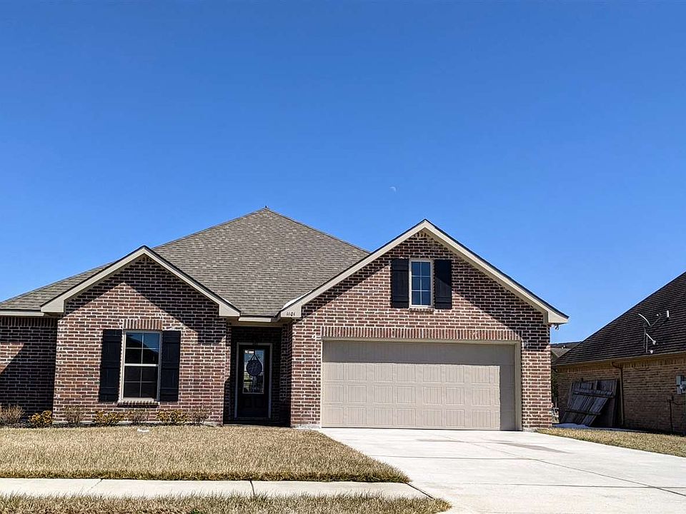 1st image of 1101 Cypress Wood Dr