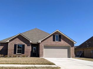 1101 Cypress Wood Dr, Orange, TX 77630