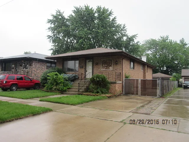 801 Superior Ave photo 1