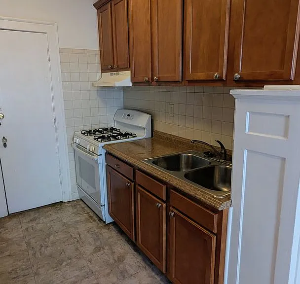 3214 Berkshire Rd — Photo 23