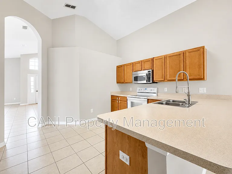 139 Hypolita Ave — Photo 8