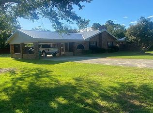 7123 Magnolia St, Bay Saint Louis, MS 39520