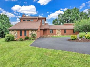 6720 Albert Rd, Roanoke, VA 24019