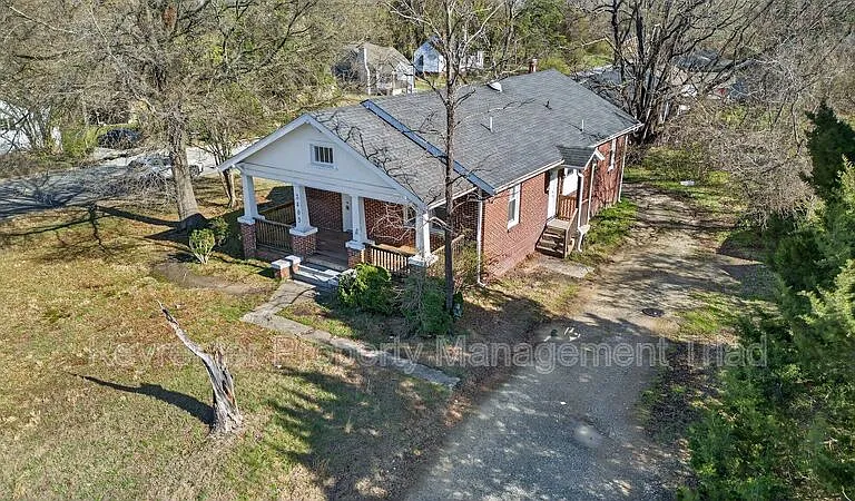 2405 Freeman Mill Rd — Photo 29