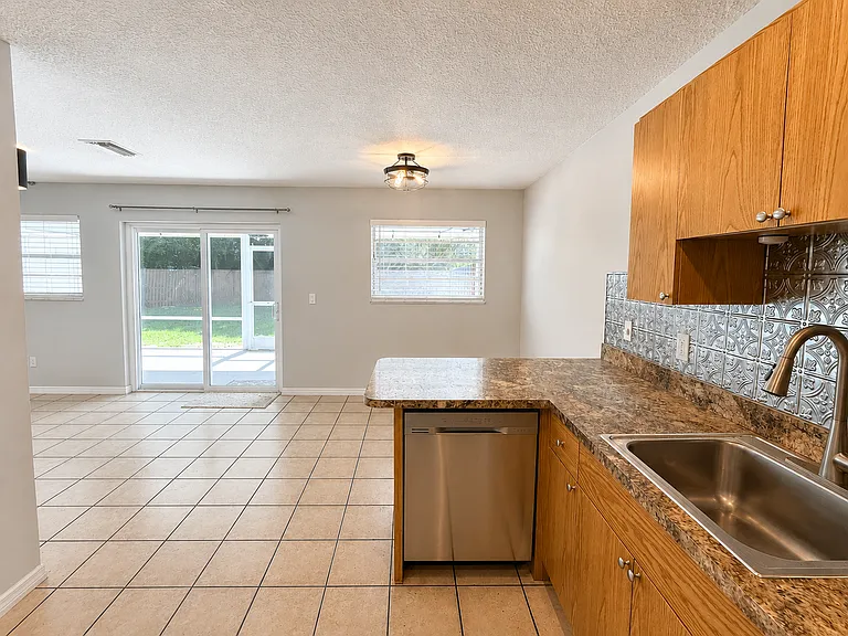 2478 NW Holiday Ct — Photo 18