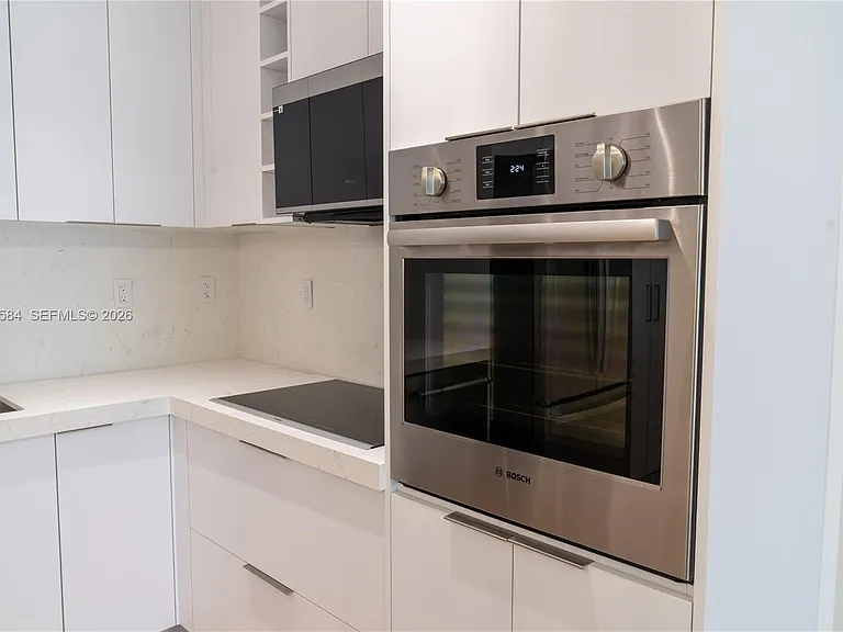 19390 Collins Ave #24-PH — Photo 8