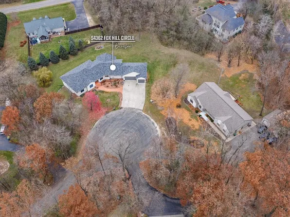 S4362 Fox Hill Circle, Baraboo, WI 53913