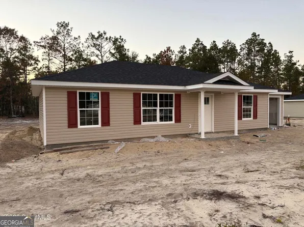 69 Pine Ridge Rd, Jesup, GA 31545