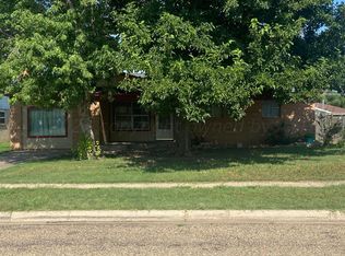 1005 Bruce Ave, Dumas, TX 79029