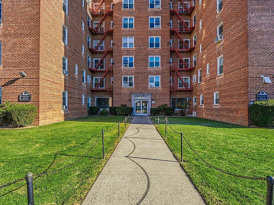 1st image of 3011 Parsons Blvd APT 2T