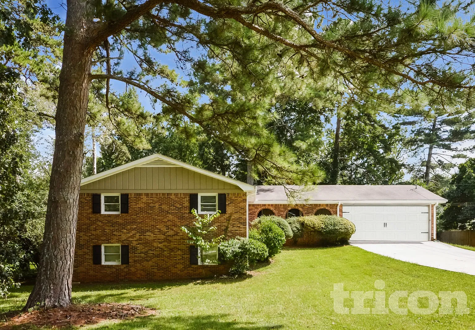 2075 Surrey Trail Conyers GA — Photo 1