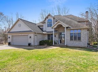 3757 Woodland Rd, Green Bay, WI 54313