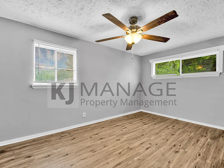 31863 Bay Ct — Photo 6
