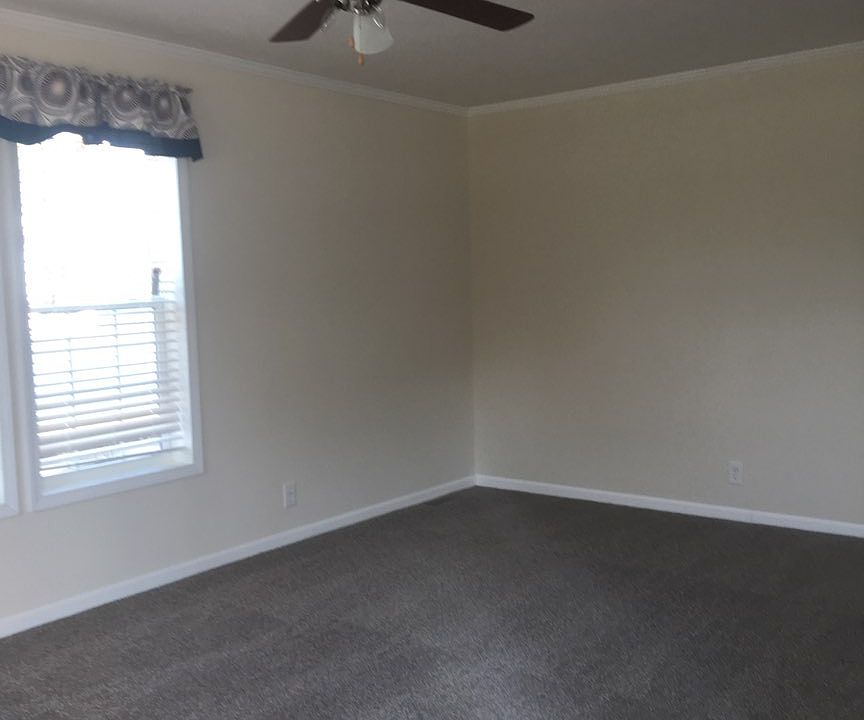 1st image of 3690 Emerald Park Dr