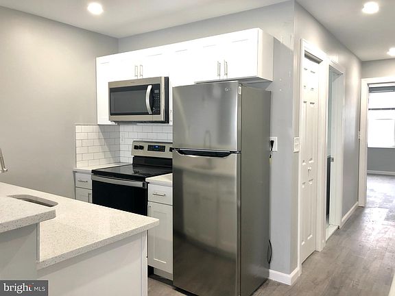 2nd image of 5546 Walton Ave #2