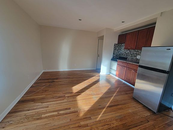 3rd image of 91-32 195th St #2A