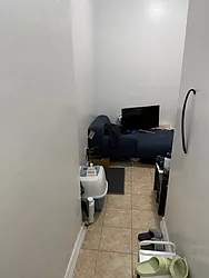 Rented by K & O Realty Associates Inc.