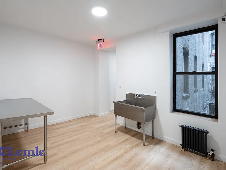 141 E 26th St #6D — Photo 15