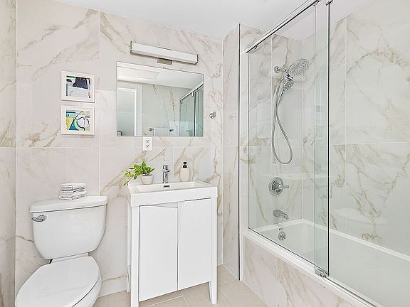 5th image of 40 Schaefer St #2B