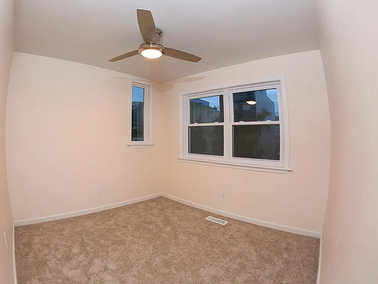 1328 N Hancock St — Photo 11
