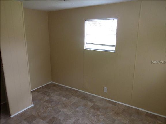 5th image of 15203 N 13th St Lot 17