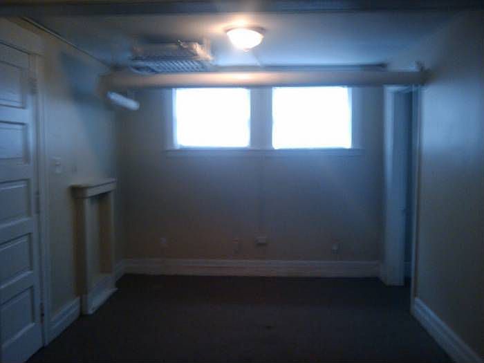 2nd image of 1535 W Canfield St